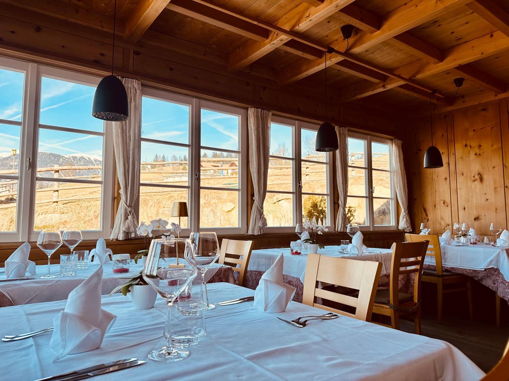 Hotel Oberraut Brunico Zewnętrze zdjęcie